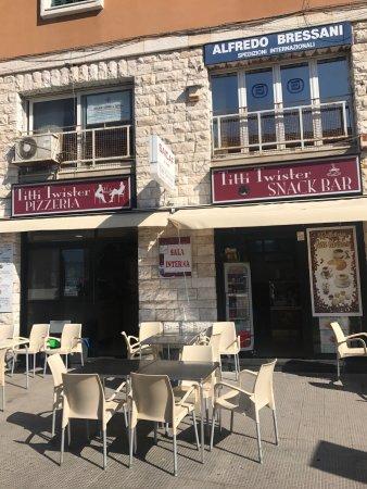 Bar Pizzeria Titti Tuister